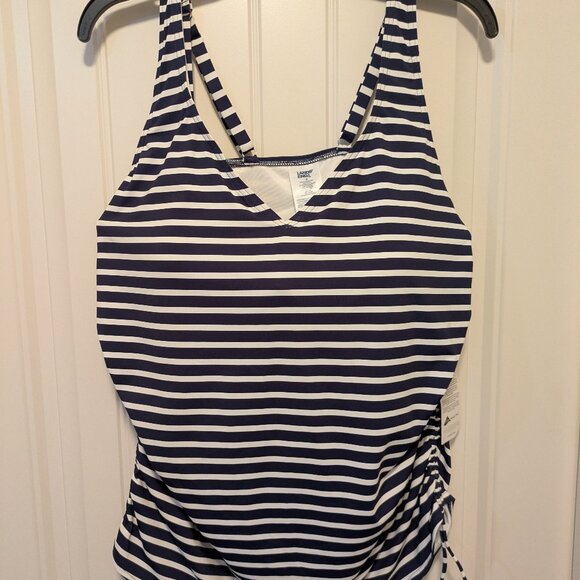 Women's Chlorine Resistant Adjustable Underwire Tankini Swim Top - Picture 2 of 4